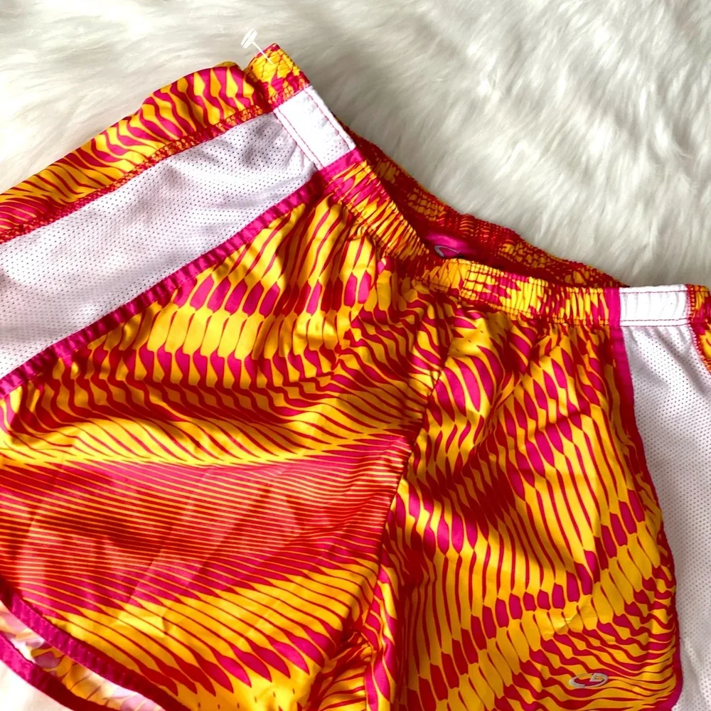 🌟 Amazing Athletic Shorts - Picture 5 of 6
